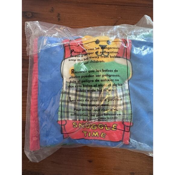 Vintage 1993 snuggle time soft baby book activity Sensory Discovery Toys NWT - Picture 1 of 12